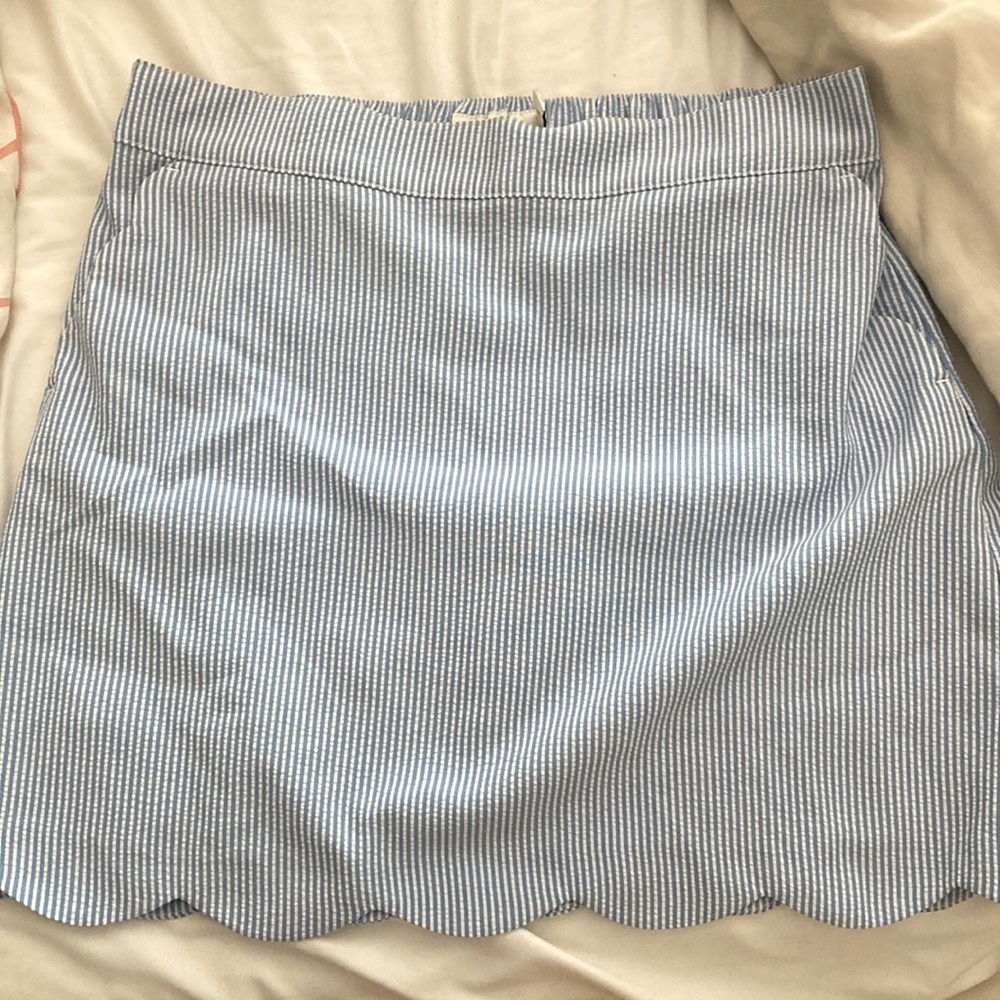 Kids/teens vineyard vines skirt with shorts. Size 14 kids.